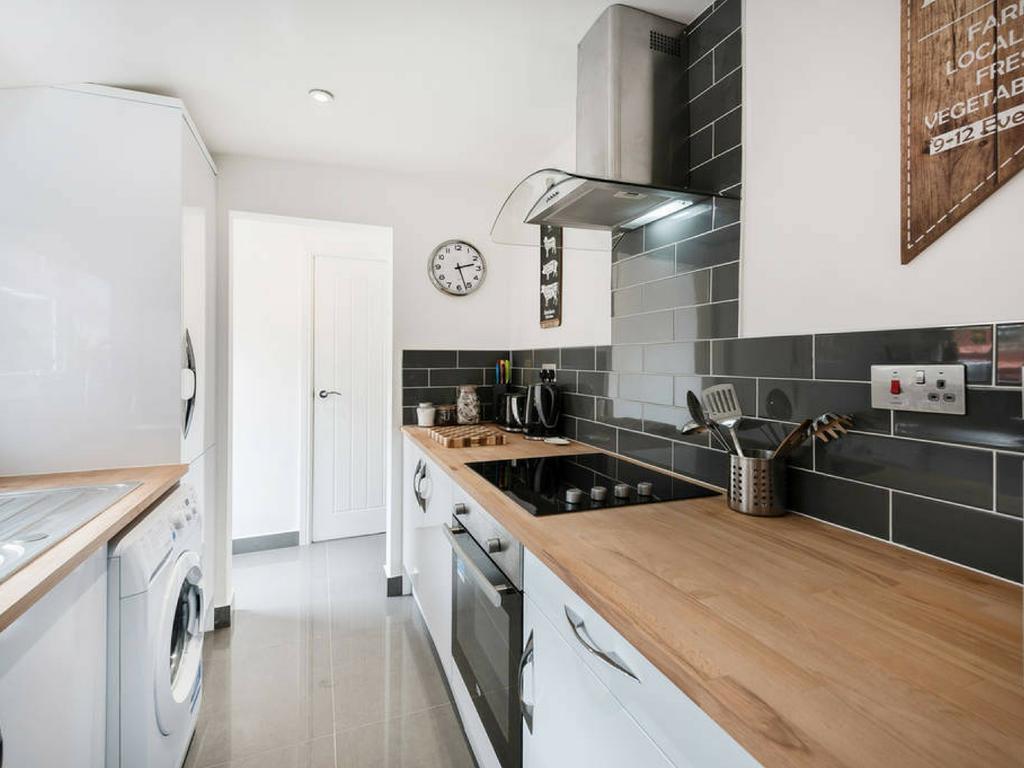 Cambridge House - Modern 2 Bedroom House, Close To Luton Airport & Town Centre Exterior foto